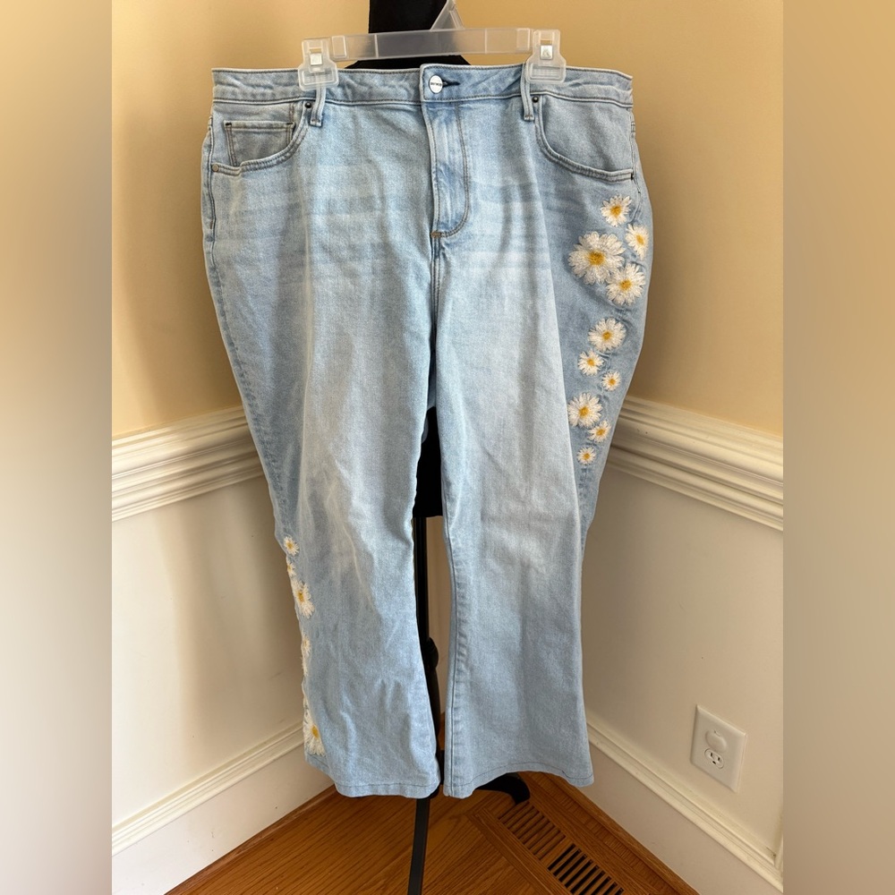 Driftwood Jeans Wyatt Embroidered Flare - Daisy Sz‎ W20 L32